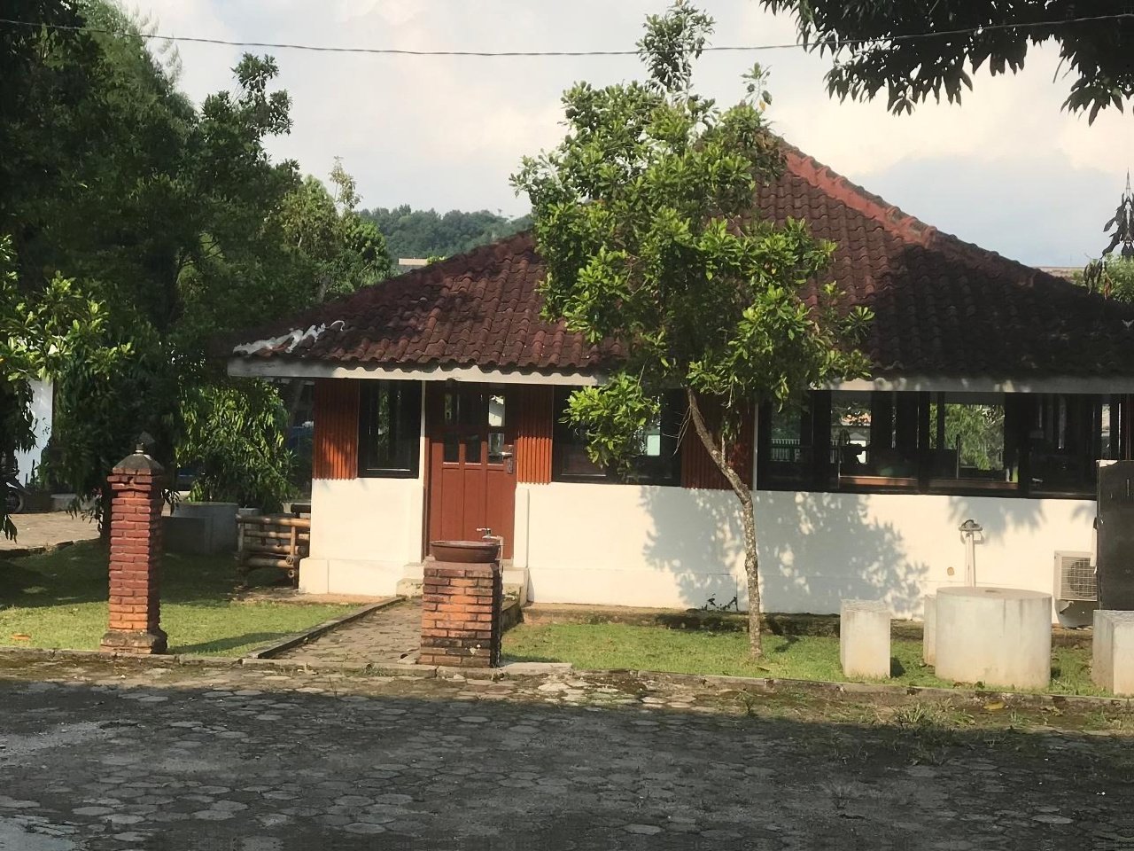Halaman Rumah Pahoman 2