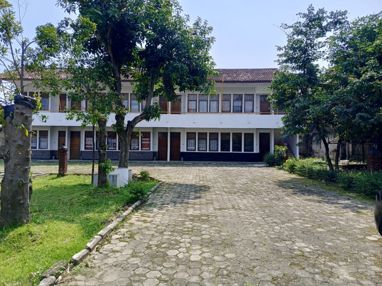 Halaman Rumah Pahoman 4